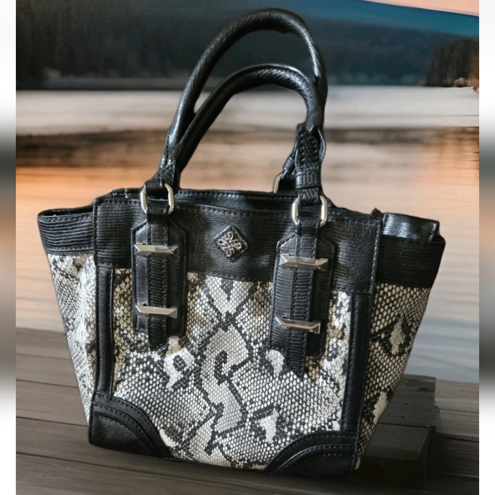 Simply Vera Wang B&W Snakeskin Goth Handbag Purse